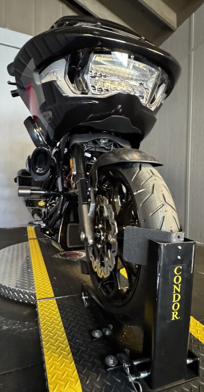 2025 Harley-Davidson CVO Road Glide ST FLTRXSTSE HOT LAP - Photo 5