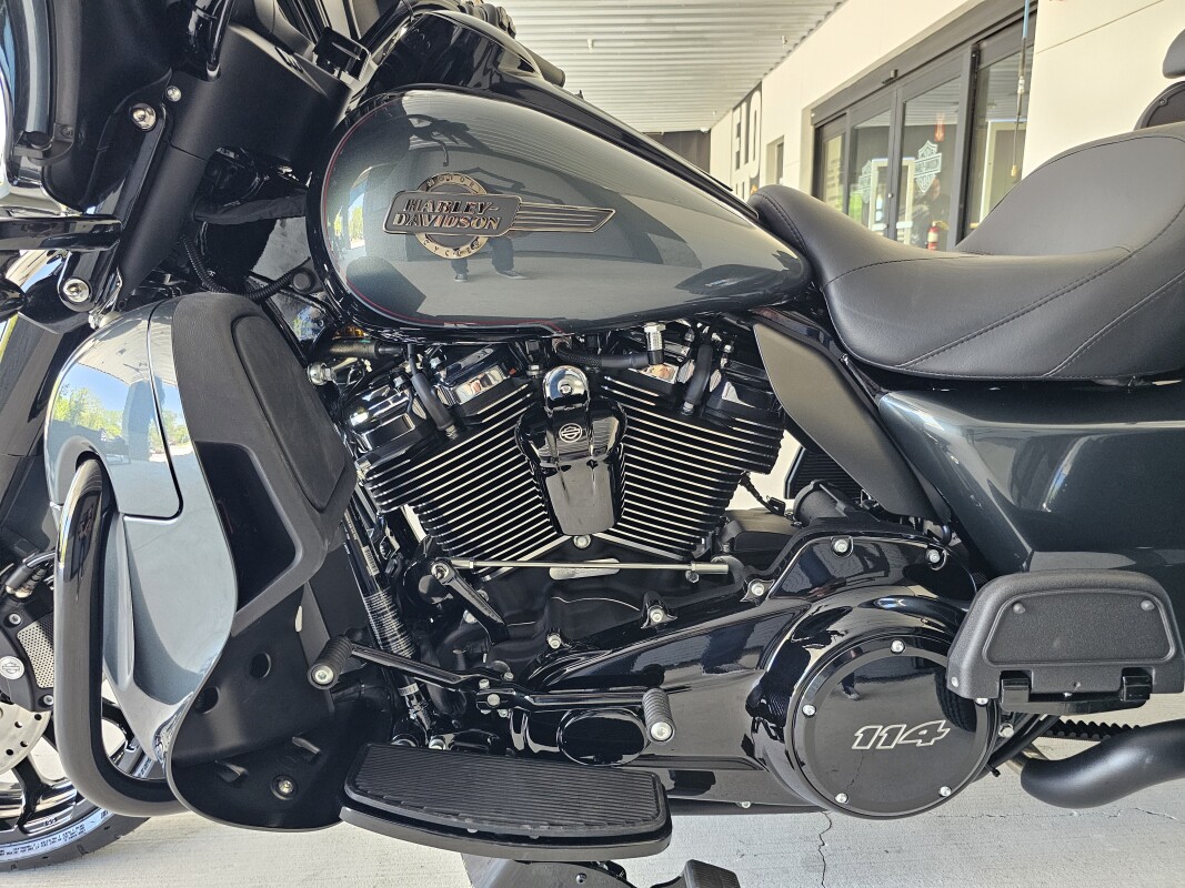 2025 Harley-Davidson Tri Glide Ultra - Photo 8