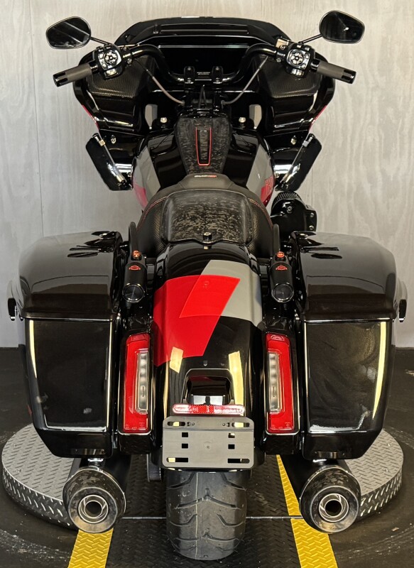 2025 Harley-Davidson CVO Road Glide ST FLTRXSTSE HOT LAP - Photo 4