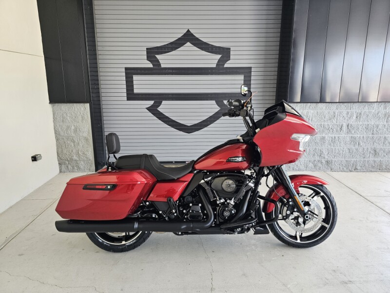 2025 Harley-Davidson<sup>®</sup> Road Glide®