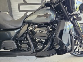 2025 Harley-Davidson<sup>®</sup> Tri Glide<sup>®</sup> Ultra thumb 3