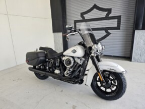 2025 Heritage Softail Classic thumb 2