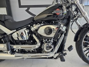2025 Harley-Davidson<sup>®</sup> Breakout<sup>®</sup> thumb 3