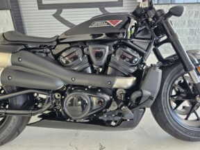 2025 Harley-Davidson<sup>®</sup> Sportster<sup>®</sup> S thumb 3