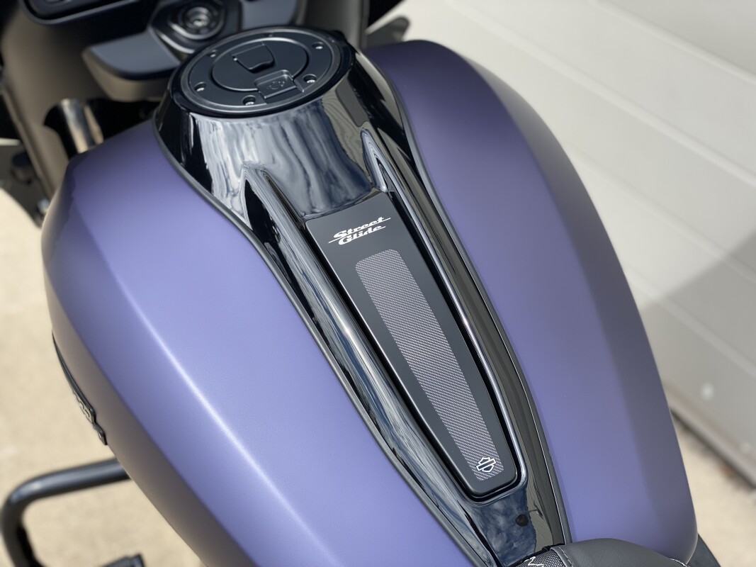 2025 Harley-Davidson Street Glide Purple Abyss Denim - Black Finish - Photo 9