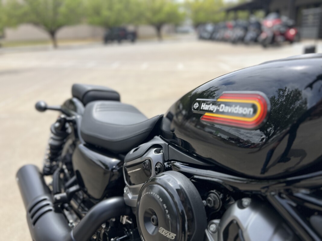 2023 Harley-Davidson Nightster Black - Photo 9