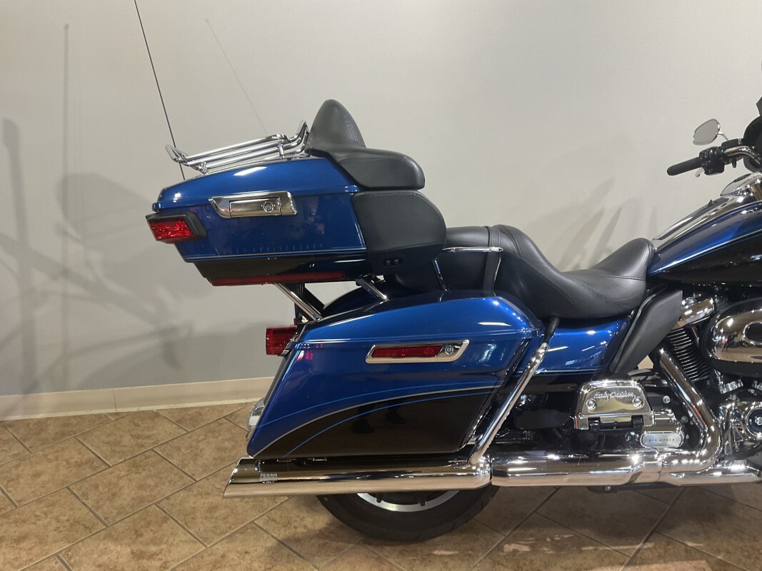 2018 Harley-Davidson 115th Anniversary Ultra Limited Legend Blue/Vivid Black FLHTKANV - Photo 5