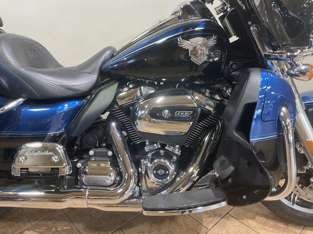2018 Harley-Davidson 115th Anniversary Ultra Limited Legend Blue/Vivid Black FLHTKANV - Photo 2