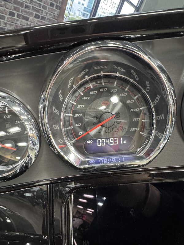 2020 Harley-Davidson CVO Street Glide FLHXSE - Photo 3