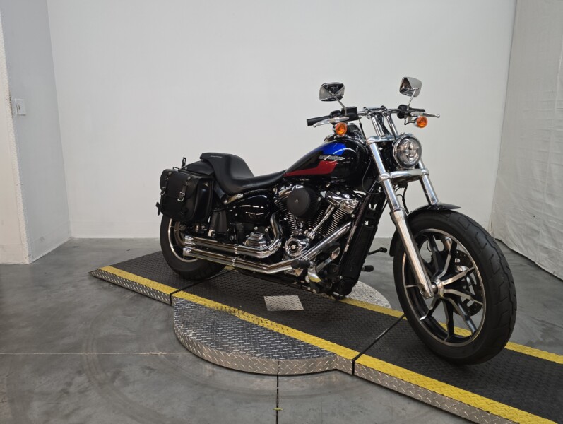 FXLR 2019 Low Rider<sup>®</sup>