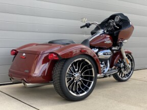 2024 Harley-Davidson<sup>®</sup> Road Glide<sup>®</sup> 3 Red Rock thumb 2