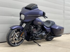 2025 Harley-Davidson<sup>®</sup> Street Glide® Purple Abyss Denim - Black Finish thumb 0