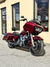 2017 Harley-Davidson<sup>®</sup> Road Glide<sup>®</sup> Special FLTRXS thumb 2