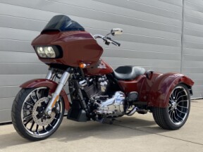 2024 Harley-Davidson<sup>®</sup> Road Glide<sup>®</sup> 3 Red Rock thumb 0