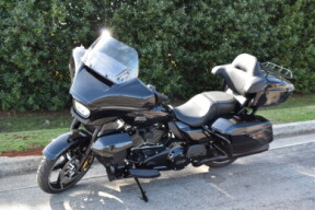 2025 Harley-Davidson Street Glide® Ultra thumb 0
