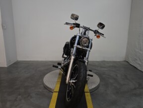 FXLR 2019 Low Rider<sup>®</sup> thumb 3