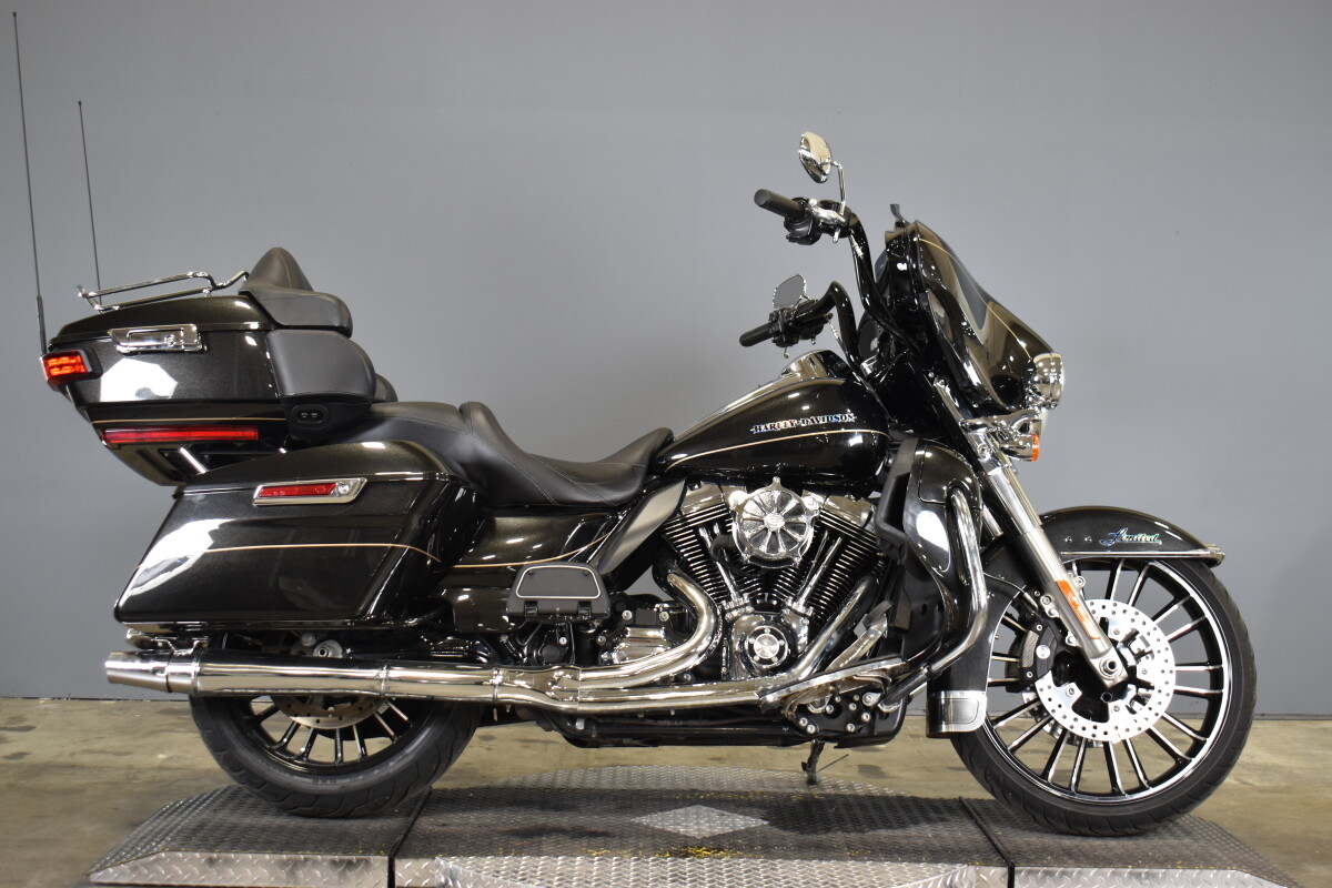 80s Tracker オールド ULTRALITE Track Mid 黒 2023 Harley-Davidson® Ultra Limited FLHTK | MotorCity Harley