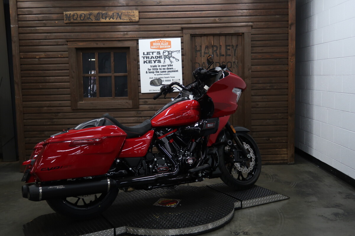 2025 Harley-Davidson CVO Road Glide ST RALLY RED - Photo 2