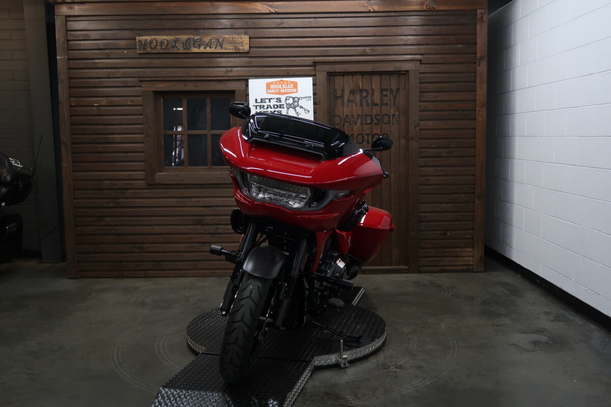 2025 Harley-Davidson CVO Road Glide ST RALLY RED - Photo 7