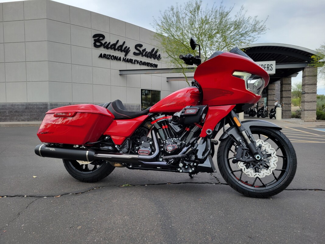 FLTRXSTSE 2025 CVO Road Glide ST