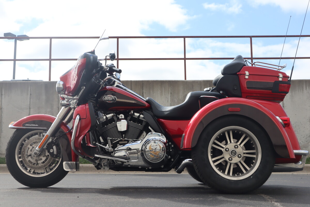 2012 Harley-Davidson Tri Glide Ultra Classic FLHTCUTG - Photo 5