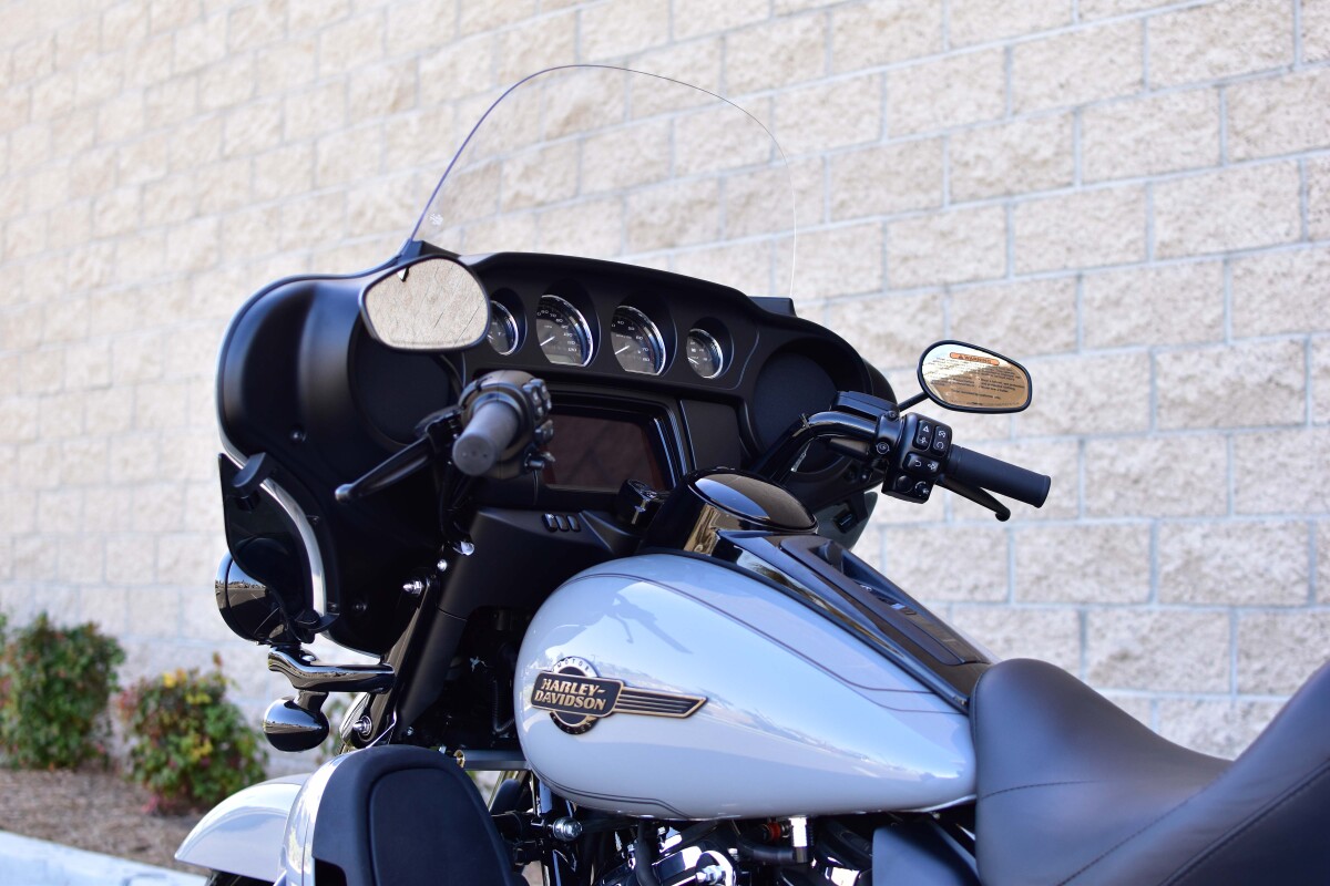 2025 Harley-Davidson Tri Glide Ultra FLHTCUTG - Photo 7