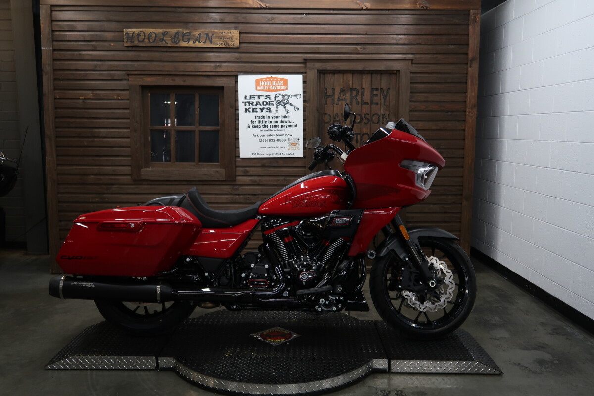 2025 Harley-Davidson CVO Road Glide ST RALLY RED