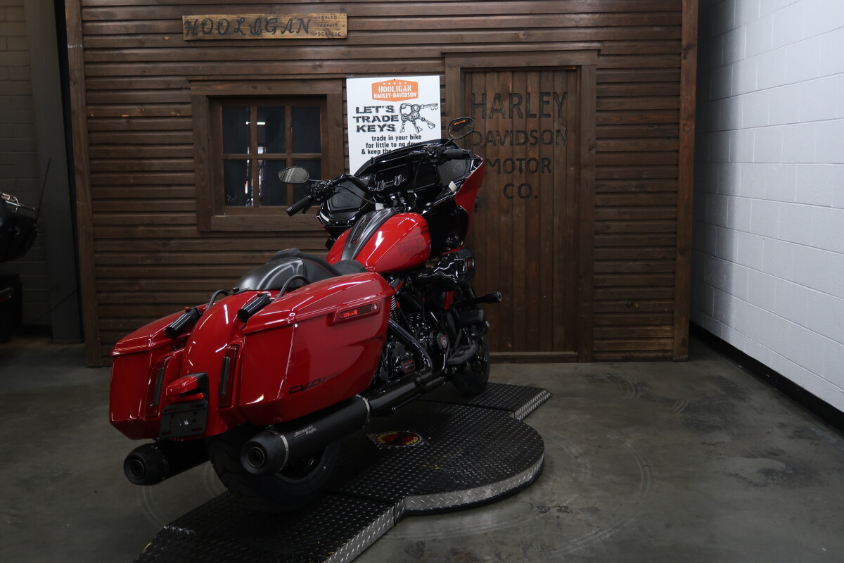 2025 Harley-Davidson CVO Road Glide ST RALLY RED - Photo 3