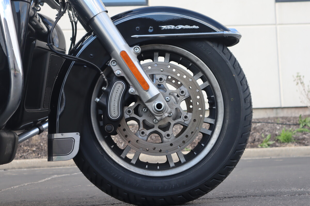 2015 Harley-Davidson Tri Glide Ultra FLHTCUTG - Photo 10