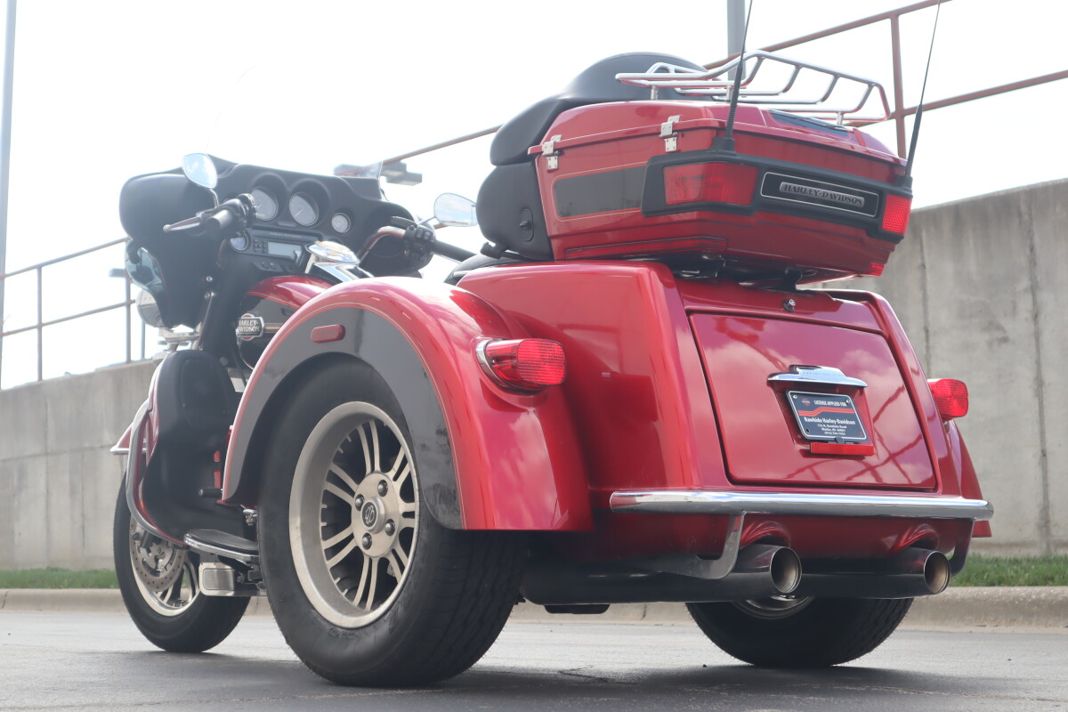 2012 Harley-Davidson Tri Glide Ultra Classic FLHTCUTG - Photo 6