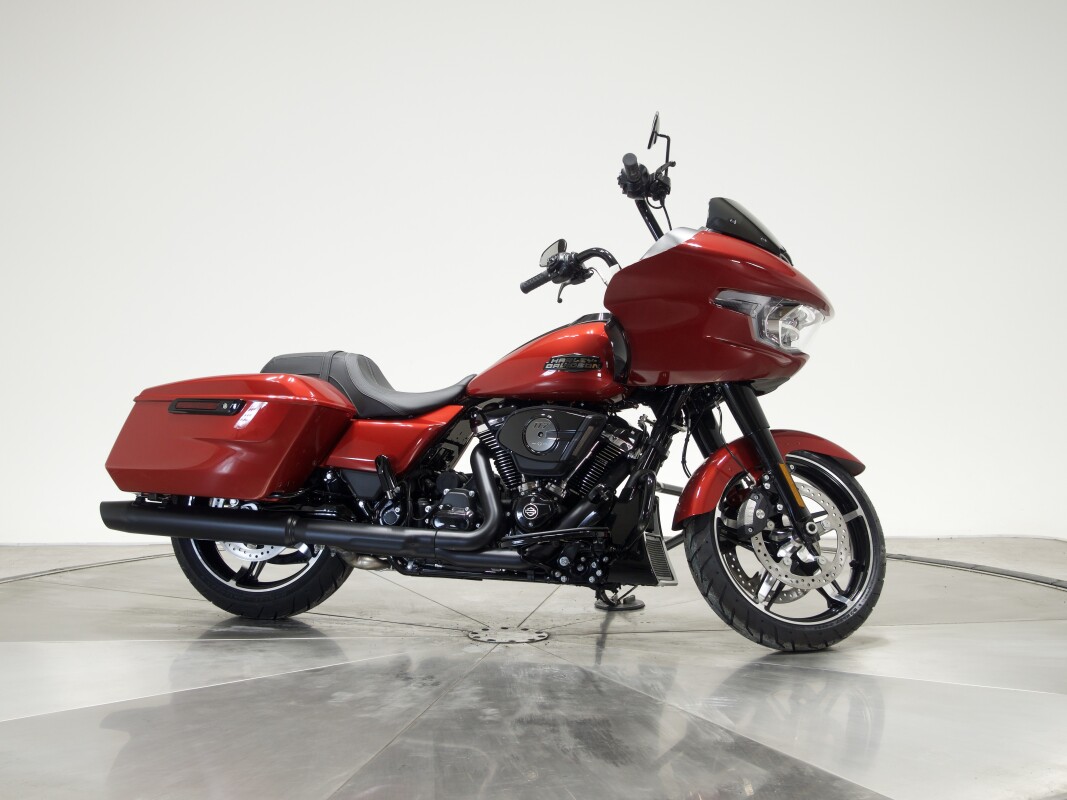 2025 Harley-Davidson FLTRX Road Glide in Brilliant Red - Photo 8