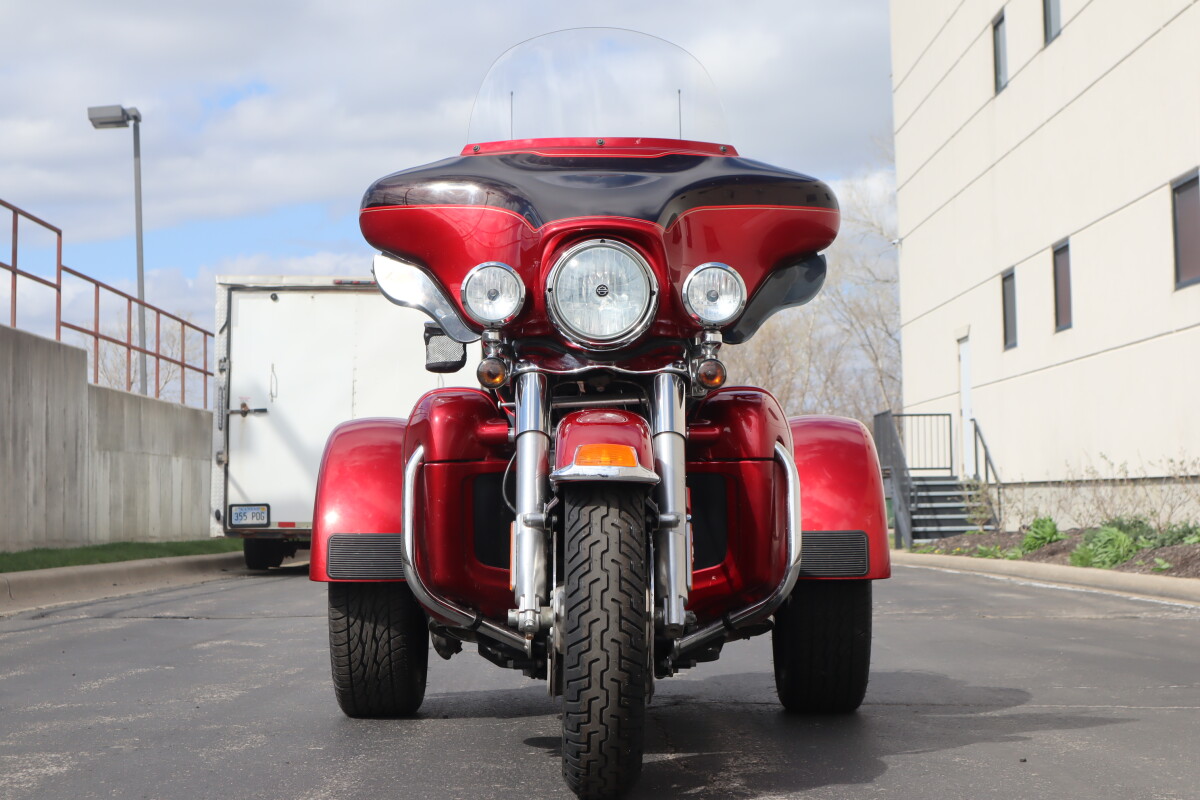 2012 Harley-Davidson Tri Glide Ultra Classic FLHTCUTG - Photo 3