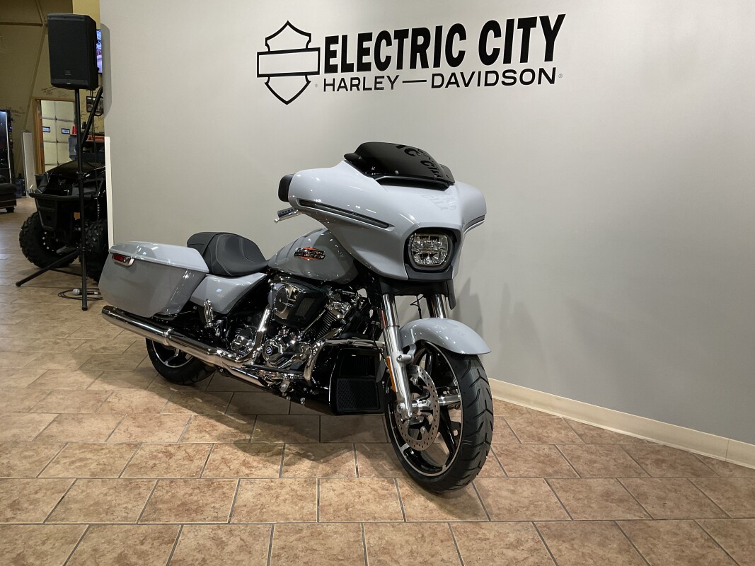 2025 Harley-Davidson Street Glide Billiard Gray FLHX - Photo 3