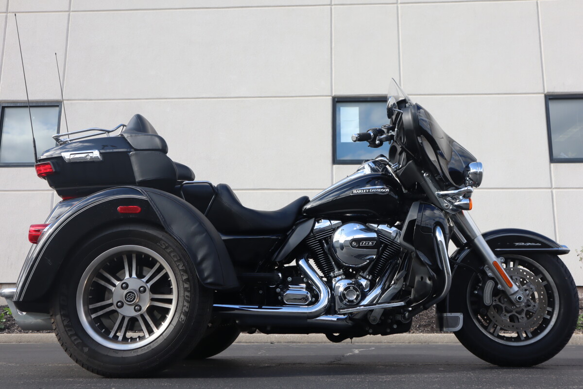 2015 Harley-Davidson Tri Glide Ultra FLHTCUTG