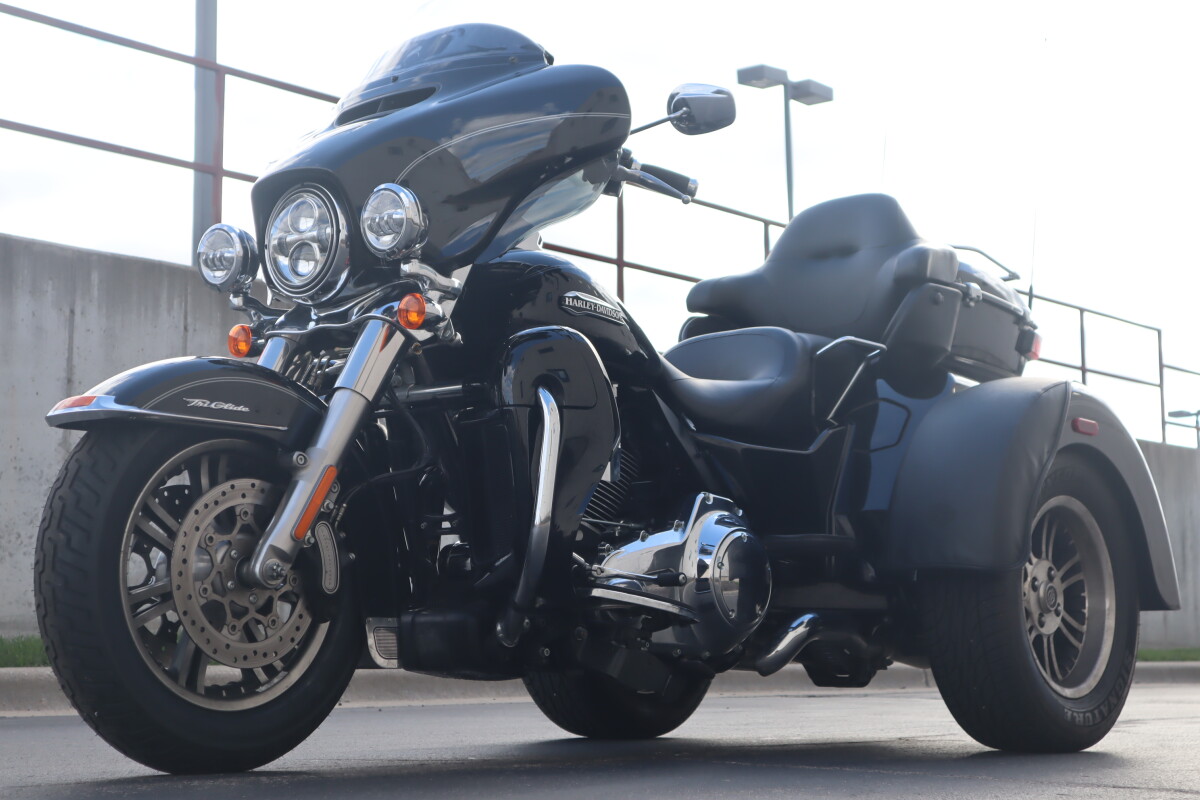 2015 Harley-Davidson Tri Glide Ultra FLHTCUTG - Photo 4