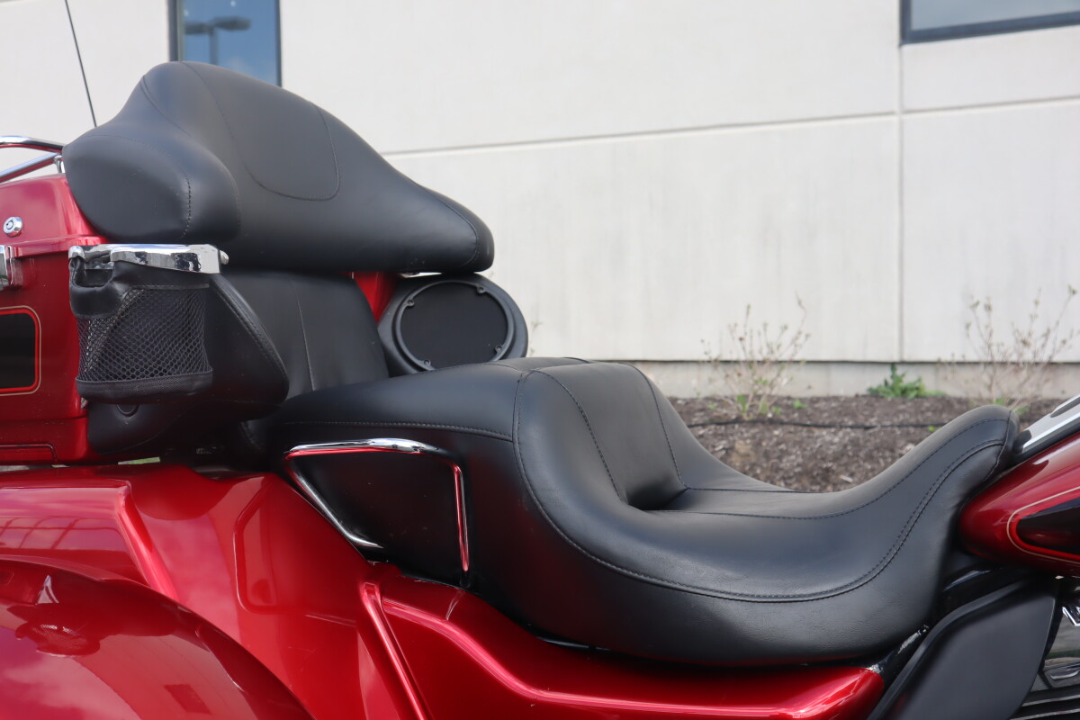 2012 Harley-Davidson Tri Glide Ultra Classic FLHTCUTG - Photo 10