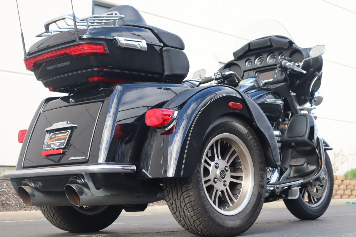 2015 Harley-Davidson Tri Glide Ultra FLHTCUTG - Photo 8