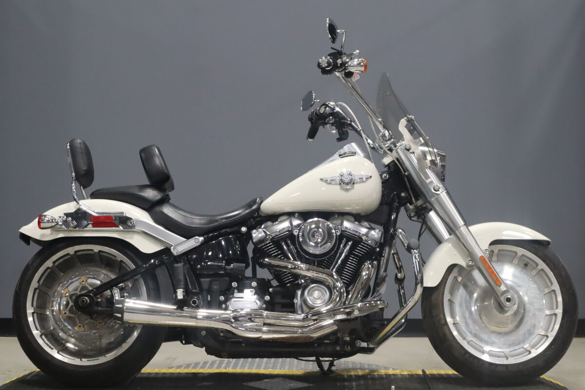Dossier Passager Pour Harley Fat Boy 114 Et Breakout 2018-2023 - Chrome Et Cuir Synthétique