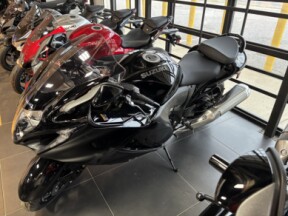 2025 Suzuki Hayabusa FREE LIFETIME POWERTRAIN WARRANTY thumb 2