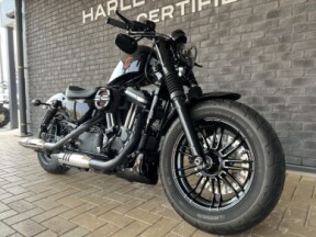 2021 Harley-Davidson<sup>®</sup> Forty-Eight<sup>®</sup> Vivid Black w/Laced Wheels thumb 3