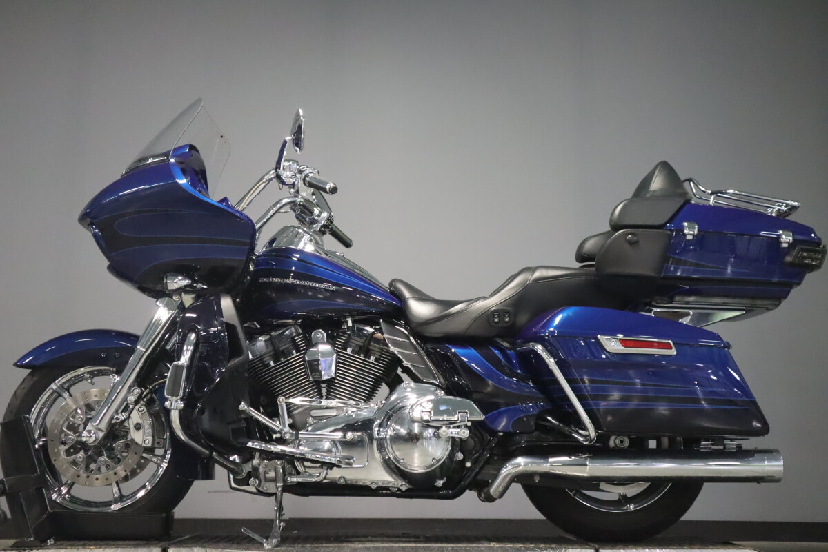 2015 Harley-Davidson CVO Road Glide Ultra - Photo 5