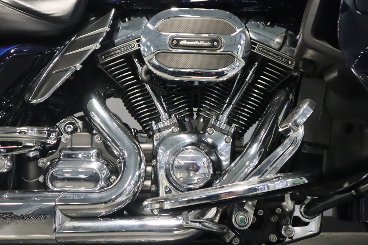 2015 Harley-Davidson CVO Road Glide Ultra - Photo 9