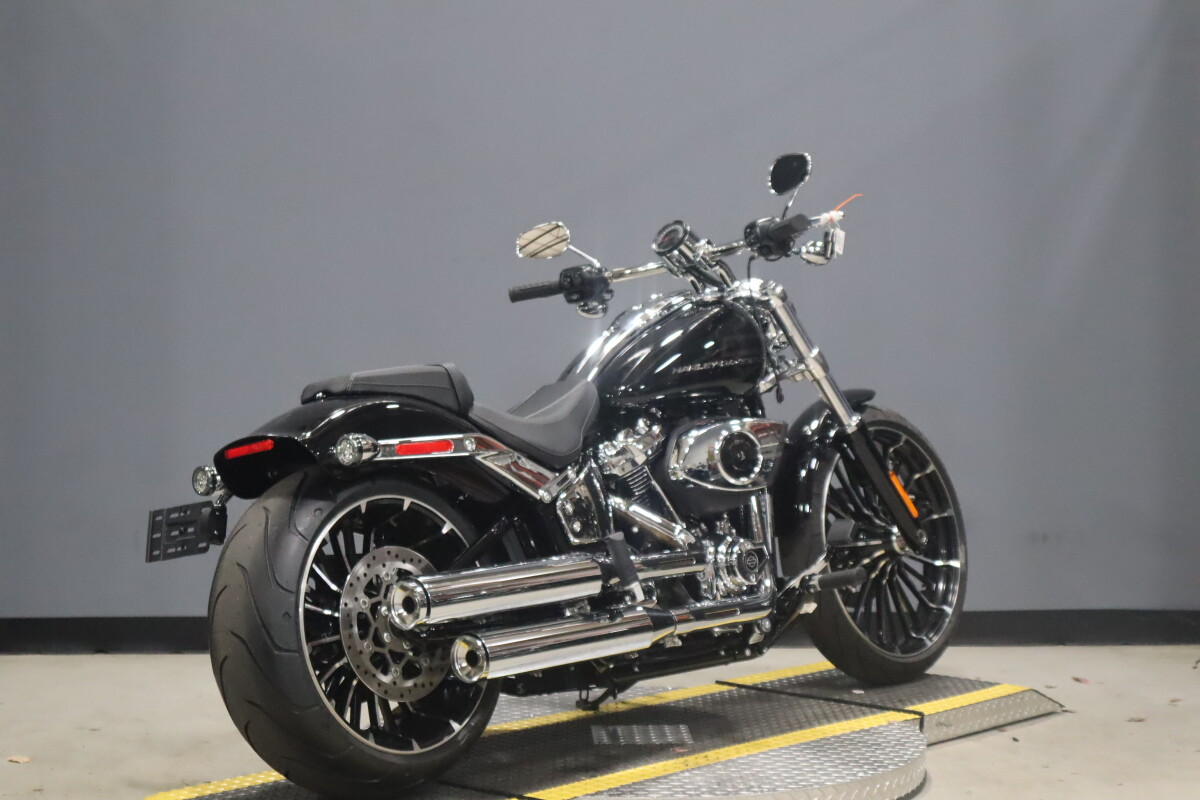 2025 Harley-Davidson Breakout FXBR - Photo 3