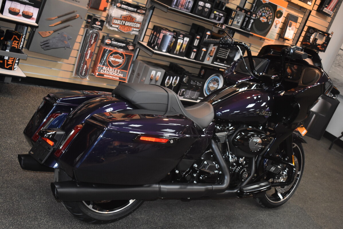 FLTRX 2025 Road Glide - Photo 3