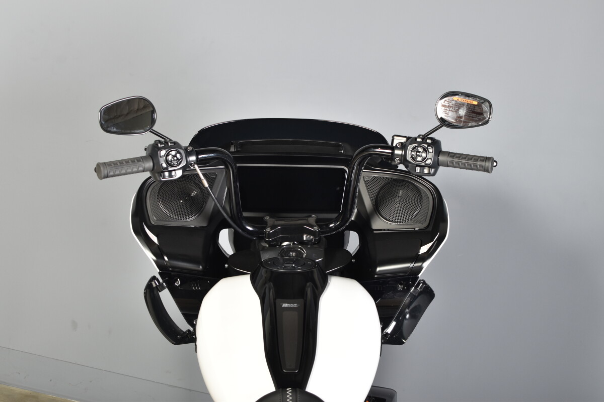 2025 Harley-Davidson Road Glide FLTRX - Photo 8