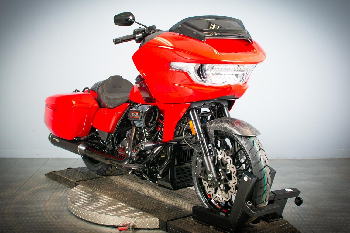 2025 Harley-Davidson CVO Road Glide ST FLTRXSTSE - Photo 2