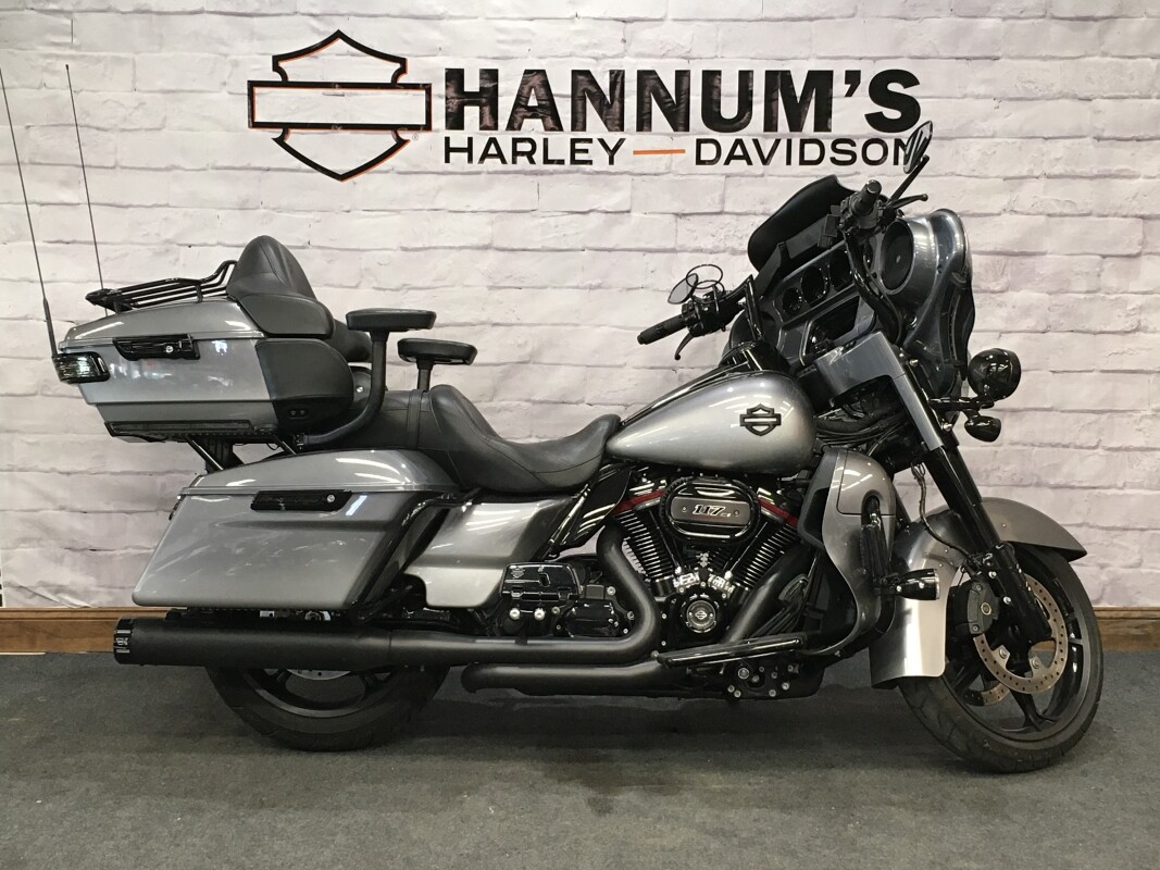 2019 Harley-Davidson CVO Limited Magnetic Gray Fade FLHTKSE