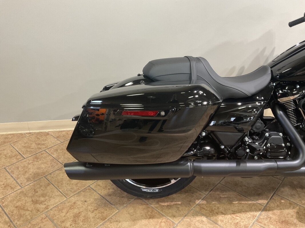 2025 Harley-Davidson Street Glide Midnight Firestorm FLHX - Photo 5