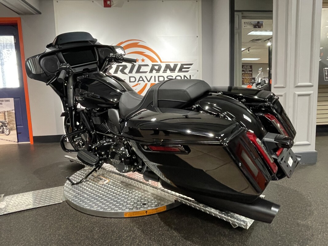 2025 Harley-Davidson Street Glide - Photo 6