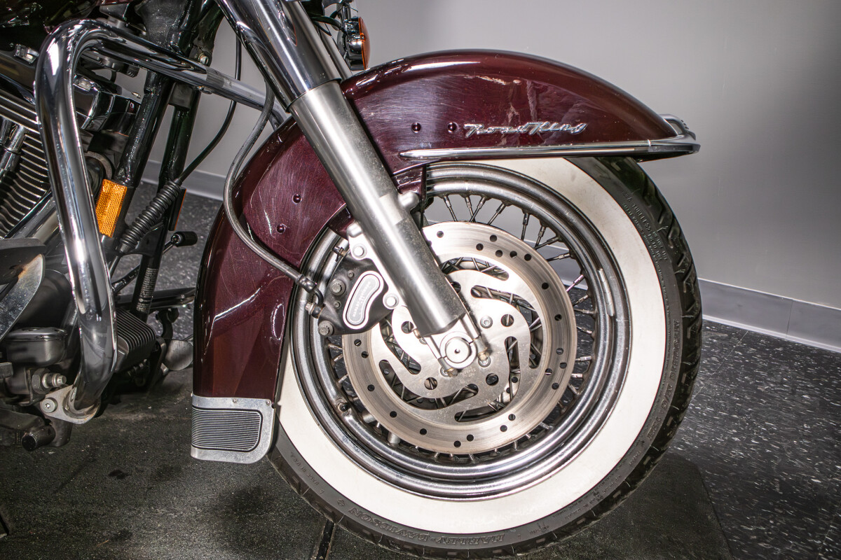2005 Road King Classic (FLHRCI) - Photo 10